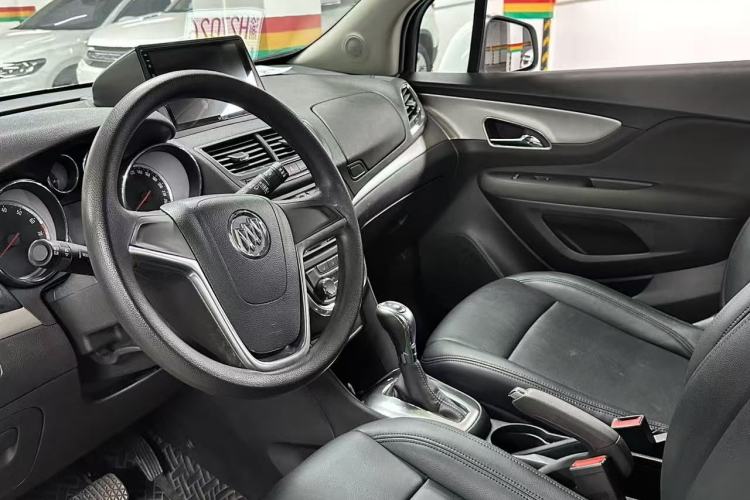 Used Buick Encore 2015 1.4T Automatic Two-Wheel Drive Urban Elite Version
