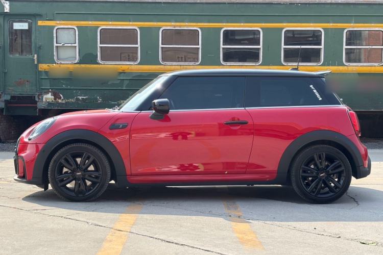 Used MINI 2023 Updated 2.0T COOPER S Racing Driver Exterior 3