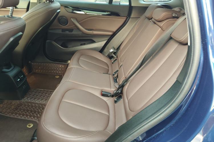 Used BMW X1 2020 sDrive25Li Leading Model
