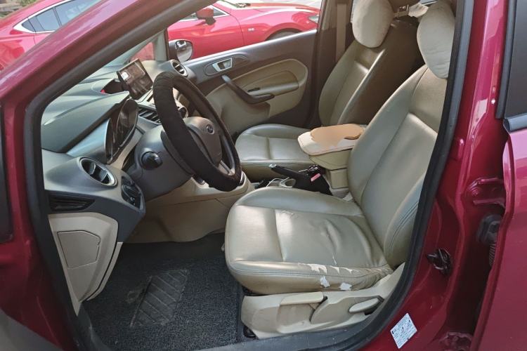 Used Ford Fiesta 2011 Hatchback 1.5L Automatic Fashion Edition
