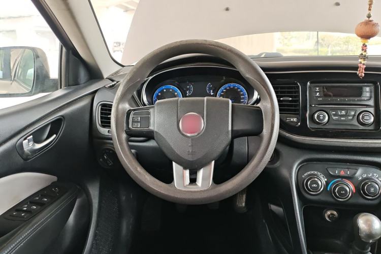 Used Fiat Viaggio 2015 1.4T Manual Enjoyment Edition
