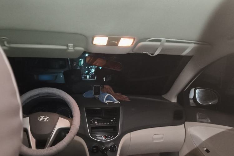 Used Hyundai Verna (older generation) 2010 Sedan 1.4L Manual Comfort GS