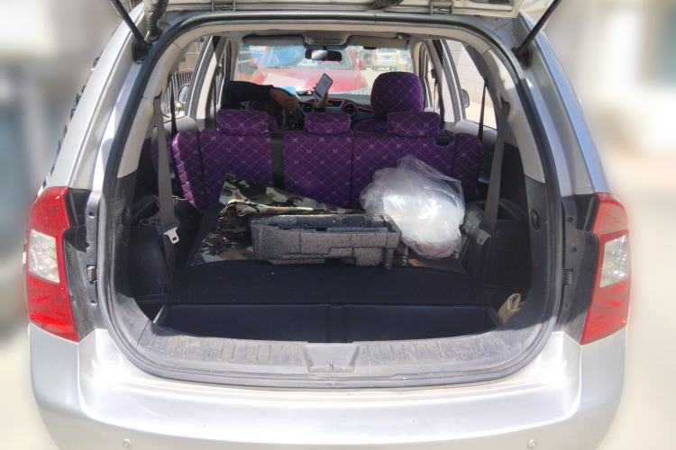 Used Kia Carens 2011 2.0L 7-Seater Automatic Standard Edition Trunk