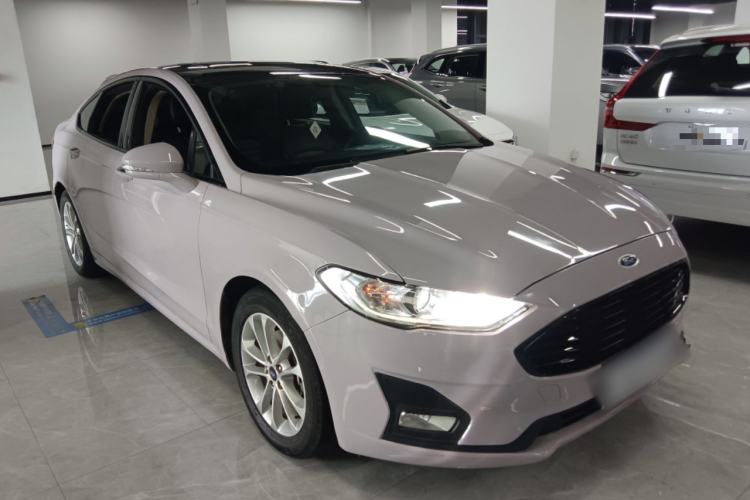 Used Ford Mondeo 2020 EcoBoost 180 Stylish Model Front Right 45 Deg