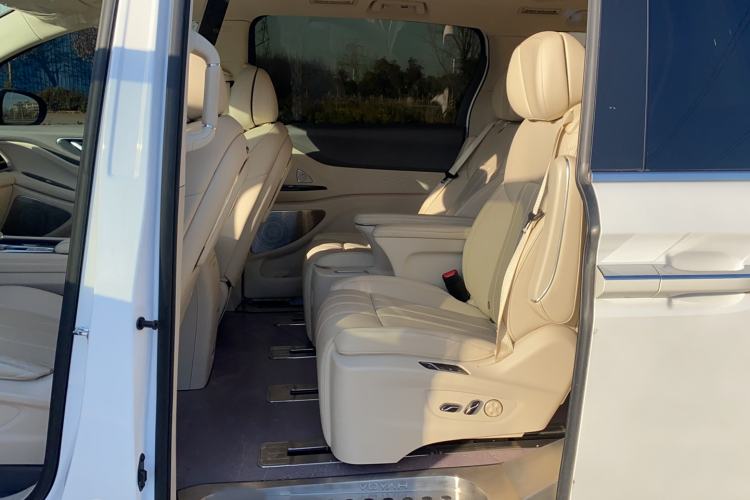 Used VOYAH Dream 2024 PHEV Extended-Range Premium Edition
