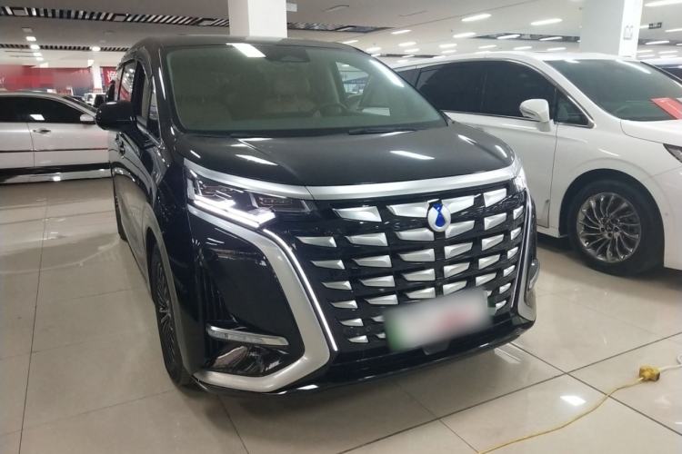 Used Denza D9 2022 DM-i 970 Four-Wheel Drive Flagship Model Front Right 45 Deg