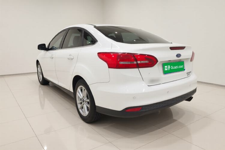 Used Ford Focus 2015 Sedan EcoBoost 180 Automatic Elite Model