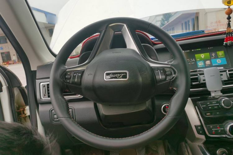 Used Zotye Domy X5 2017 Classic Edition 1.5T Manual Luxury Model
