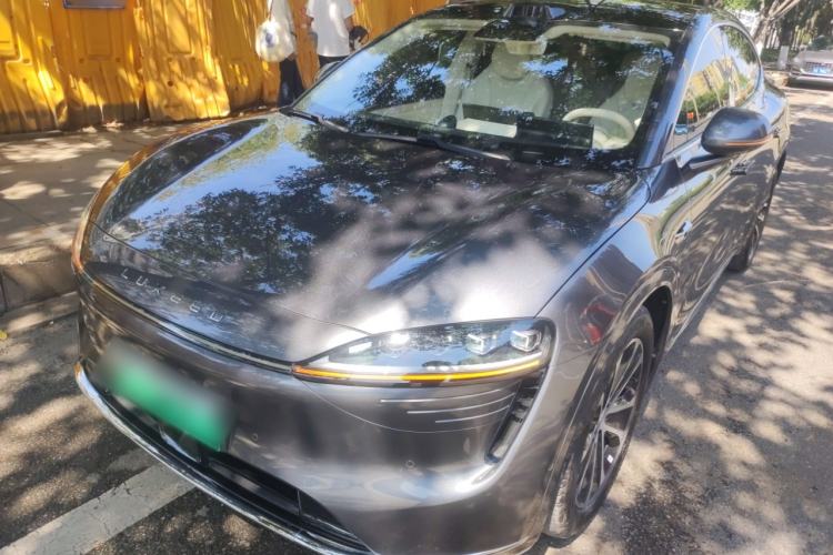 Used Hima Luxeed R7 2024 All-Electric 802 km Max