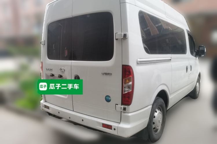 Used SAIC MAXUS Xintu V80 2021 2.0T Manual Classic Aoyuntong Short Wheelbase Mid-Roof 5/6-Seater