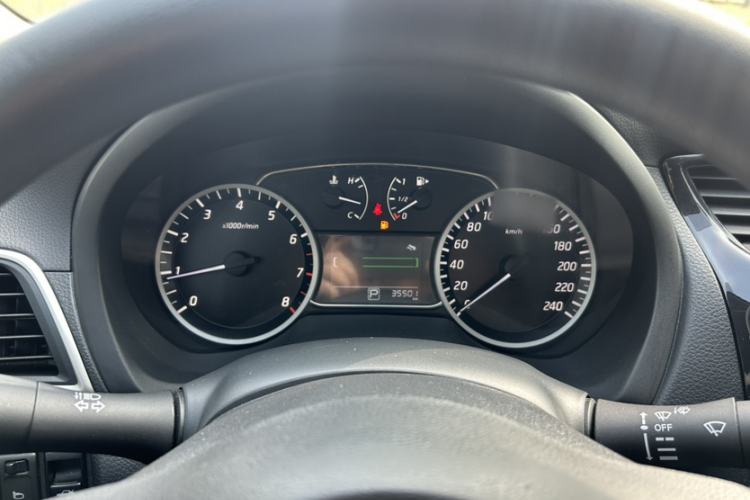 Used Nissan Sylphy 2022 Classic 1.6XE CVT Comfort Edition Interior 3