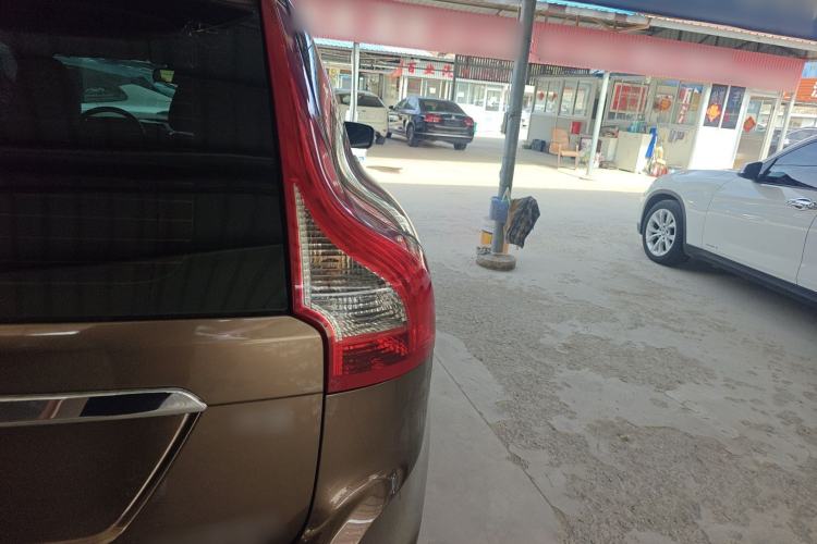 Used Volvo XC60 2017 T5 AWD Smart Upgrade Edition Right Rear Taillight