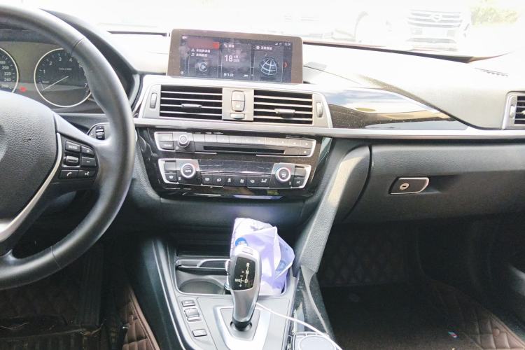 Used BMW 3 Series 2019 320Li Fashion Model
