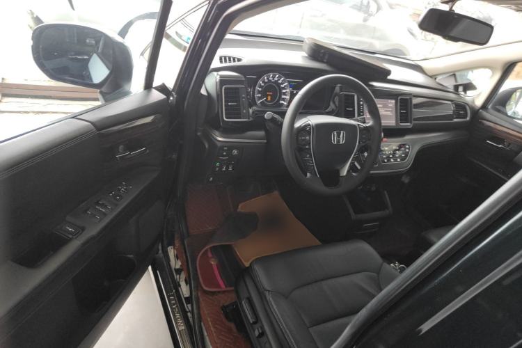 Used Honda Elysion 2016 2.4L Luxury Edition Driver Seat