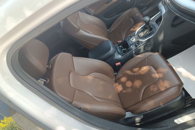 Used Haval H6 2017 Red-Label 1.5T Automatic Two-Wheel Drive Smart Edition Right Front Seat