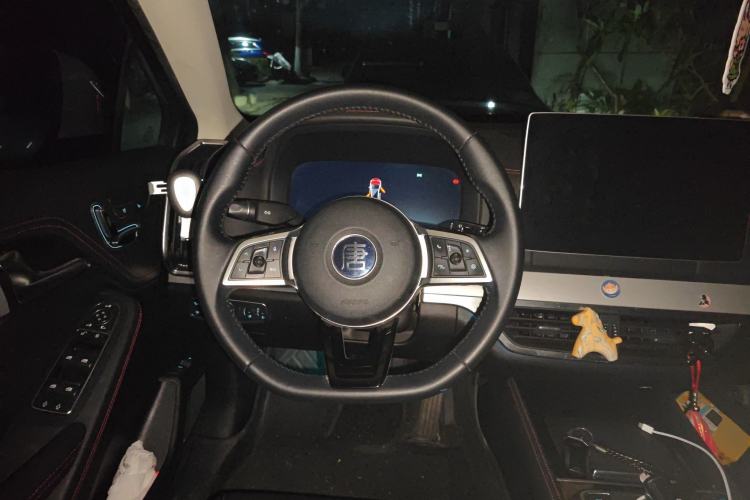 Used BYD Tang New Energy 2018 DM 2.0T All-Wheel Drive Smart Connectivity Luxury Model 7 Seats China V Emission Standard