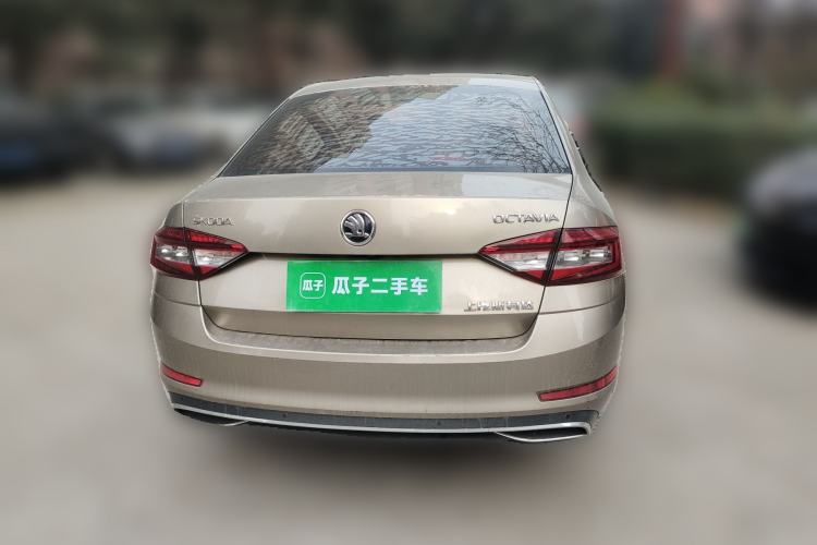 Used Skoda Octavia 2018 1.6L Automatic Luxury Edition