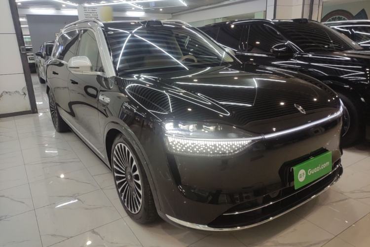 Used Hima AITO M9 2025 Extended-Range Ultra Version 52 kWh 6-Seater Front Right 45 Deg