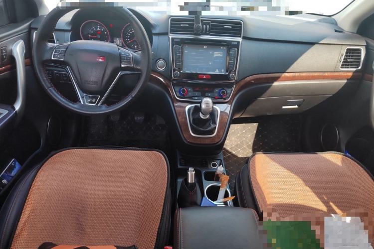 Used Haval H6 2015 Revised Version Sport Edition 1.5T Manual Transmission Two-Wheel Drive Elite Grade
