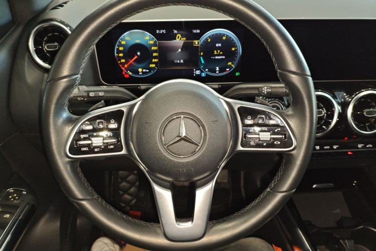 Used Mercedes-Benz B-Class 2020 B 200 Sport Edition Steering Wheel
