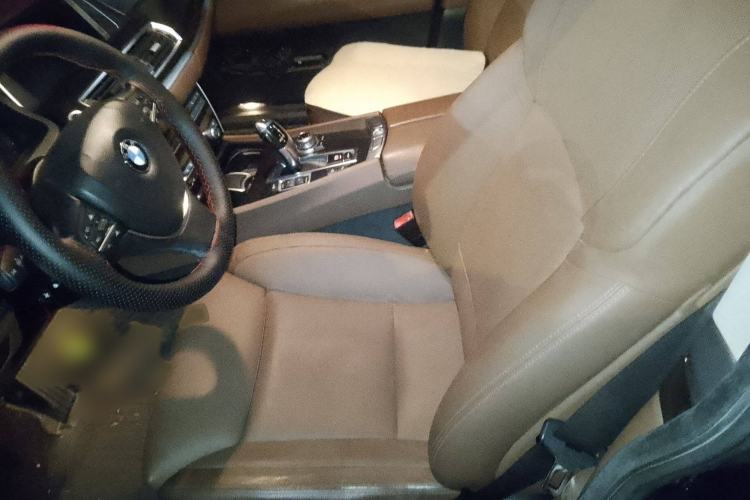 Used BMW 5 Series GT 2011 535i xDrive Luxury Edition Left Front Seat