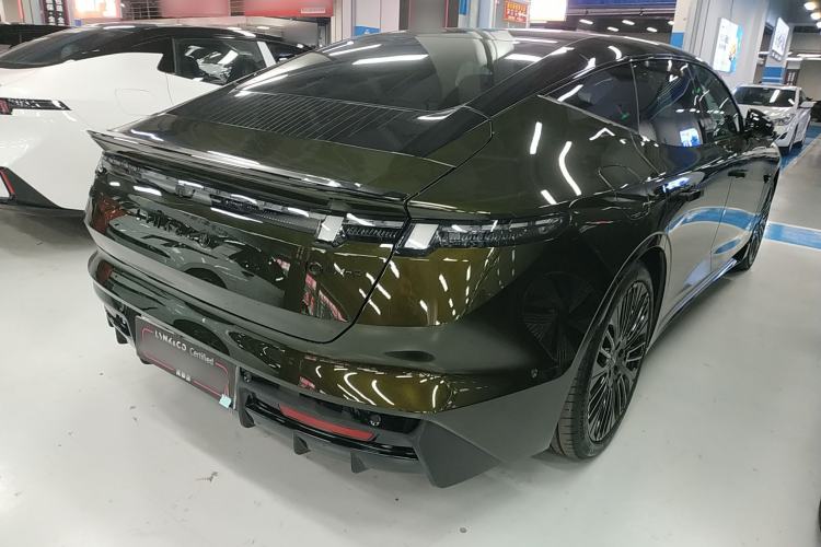 Used Lynk & Co Lynk & Co 10 EM-P 2025 Model 240 All-Wheel Drive Ultra—Sport Edition