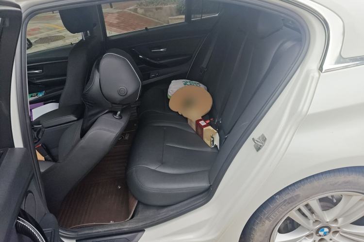 Used BMW 3 Series 2017 320Li Fashion Model Left Rear Seat