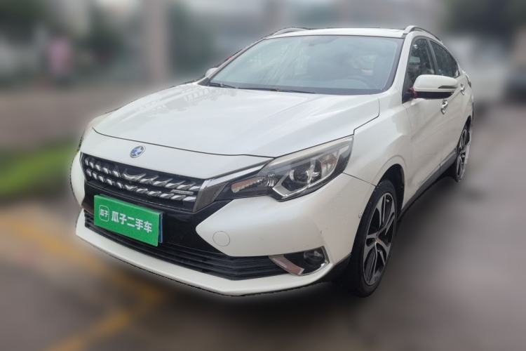 Used Venucia T90 2017 2.0L CVT Leading Edition