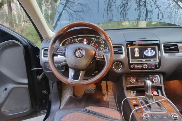 Used Volkswagen Touareg 2011 3.0 TSI High-End Version
