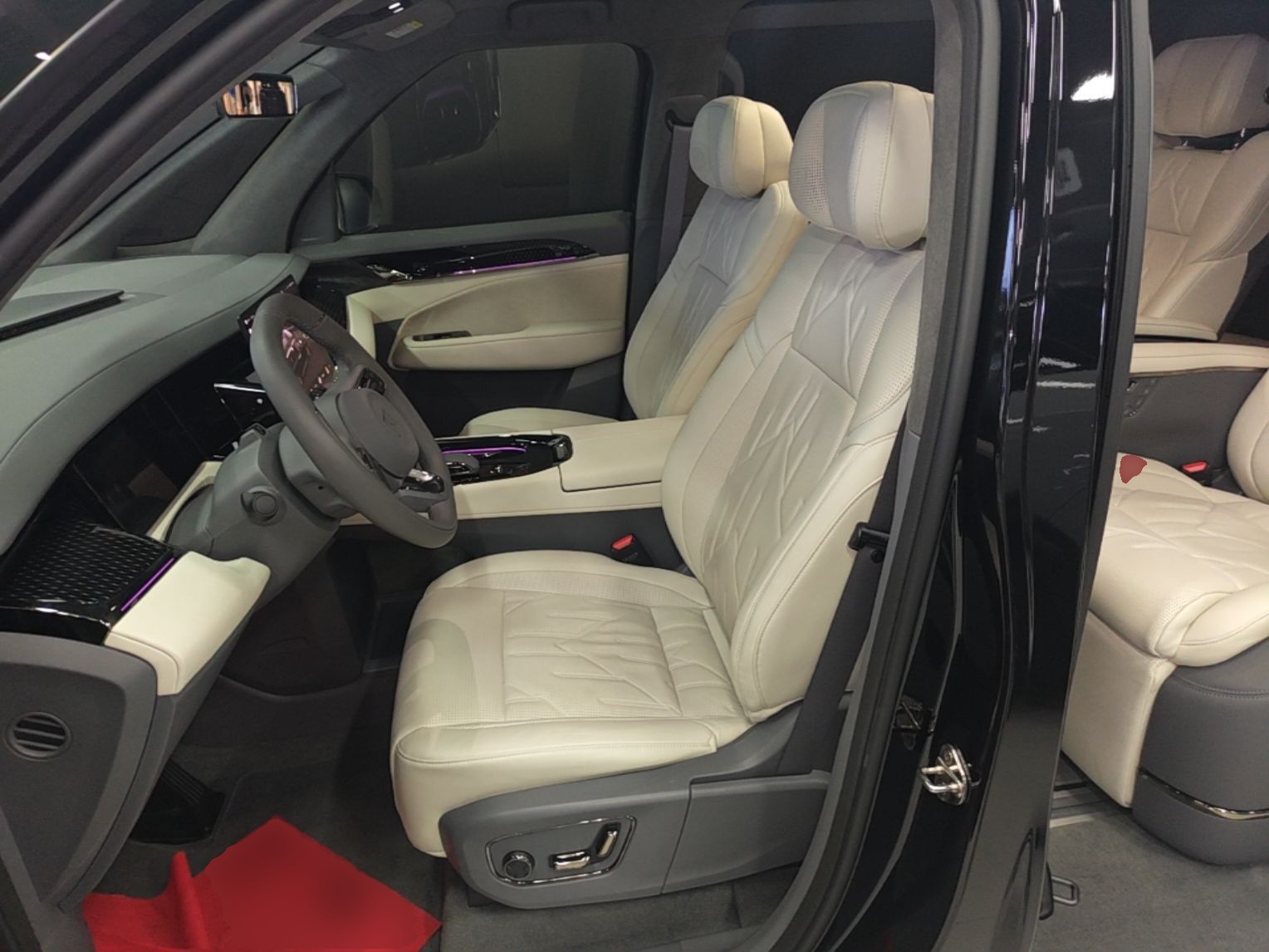 Zeekr 009 2024 7-Seater Aisle Version 108 kWh — снимка 17