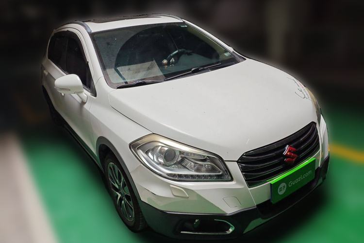 Used Suzuki S-Cross 2014 1.6L CVT Four-Wheel Drive Luxury Version Front Right 45 Deg
