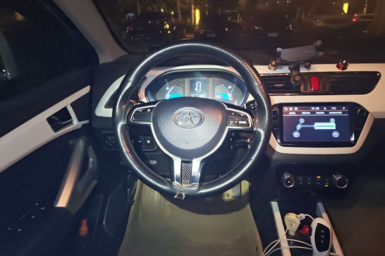 Used JAC Group iEV6S 
