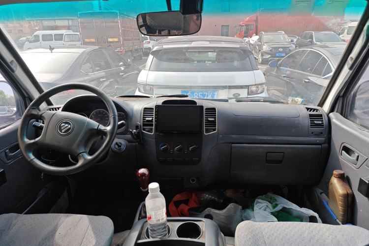 Used Foton Scenic 2016 2.0L Landscape Express Version Long Wheelbase Low Roof – 4Q20M
