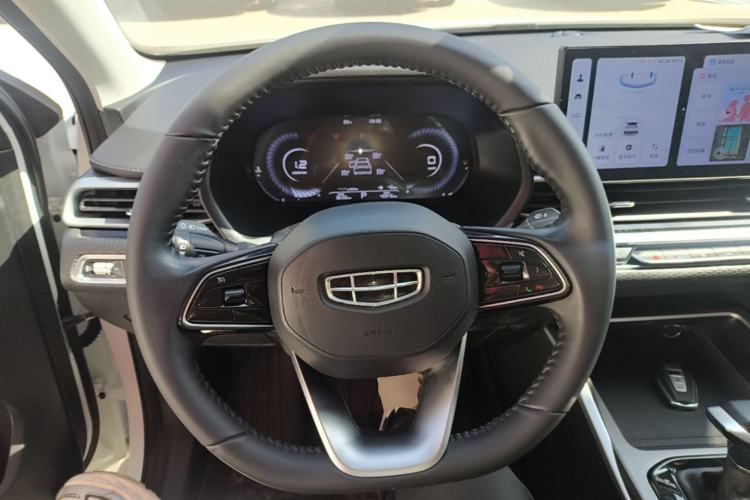 Used Geely Auto Emgrand 2023 4th Generation Champion Edition 1.5L CVT Prestige Model
