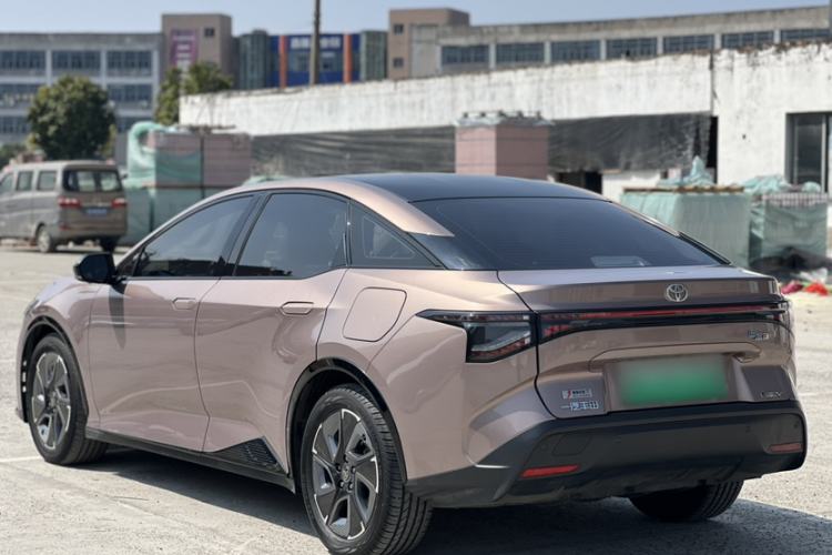 Used Toyota bZ3 2023 616 km Long-Range Premium
