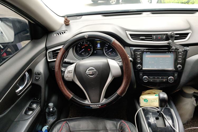 Used Nissan X-Trail 2014 2.0L CVT Comfort Edition 2WD Steering Wheel