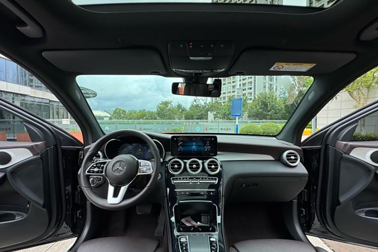 Used Mercedes-Benz GLC 2021 GLC 260 L 4MATIC Dynamic Edition
