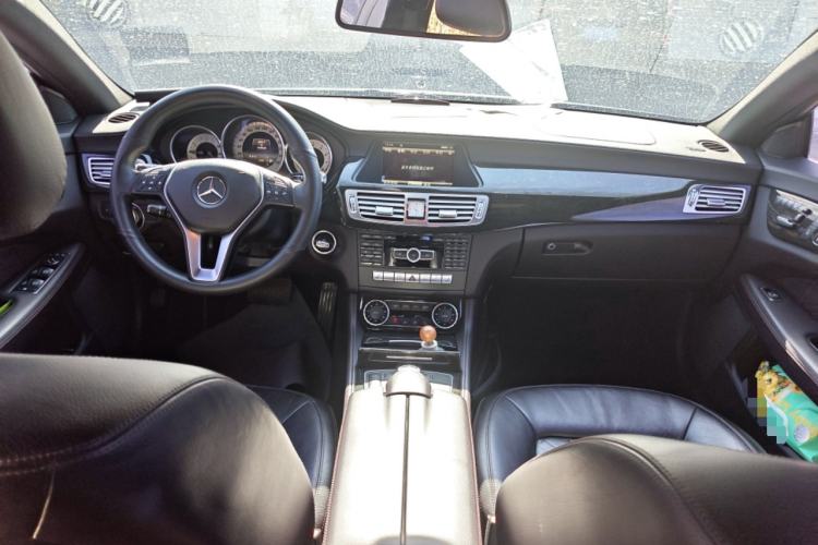 Used Mercedes-Benz CLS 2012 CLS 300 CGI Center Console