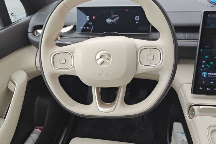 Used Nio ES6 2024 75 kWh Steering Wheel