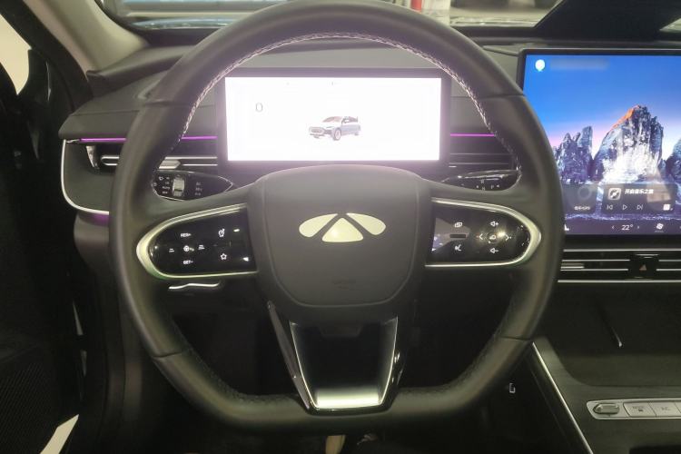 Used Chery Fengyun A8L 2025 1.5 TGDI 145 km Luxury Version
