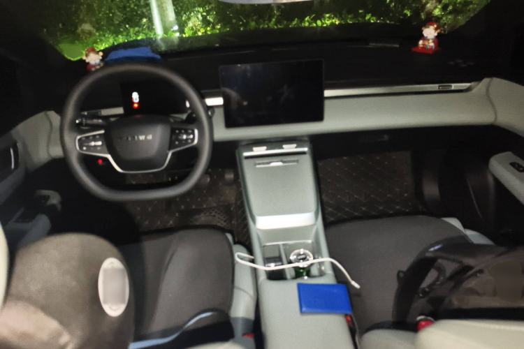 Used Roewe D6 2025 450km Deluxe Edition