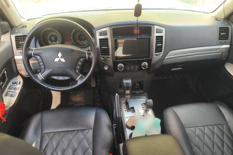 Used Mitsubishi Pajero 2020 Collection Edition 3.0L Automatic Prestige Off-Road Version
