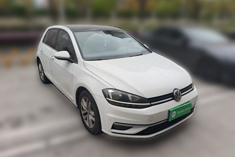 Used Volkswagen Golf 2018 1.6L Automatic Comfort Model Front Right 45 Deg