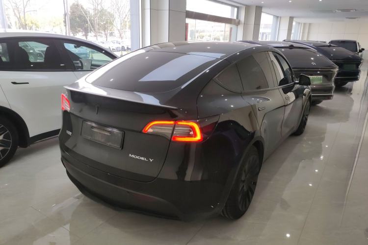 Used Tesla Model Y 2022 Long-Range All-Wheel-Drive Version Rear Right 45 Deg