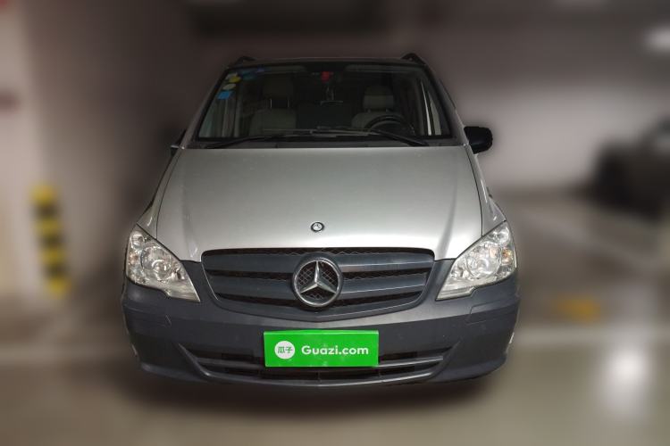 Used Mercedes-Benz Vito 2011 2.5L 7-seater executive version