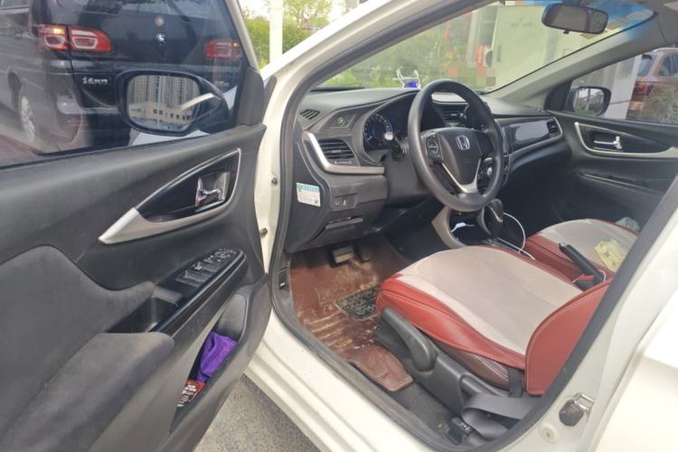 Used Honda Crider 2013 1.8L automatic luxury edition
