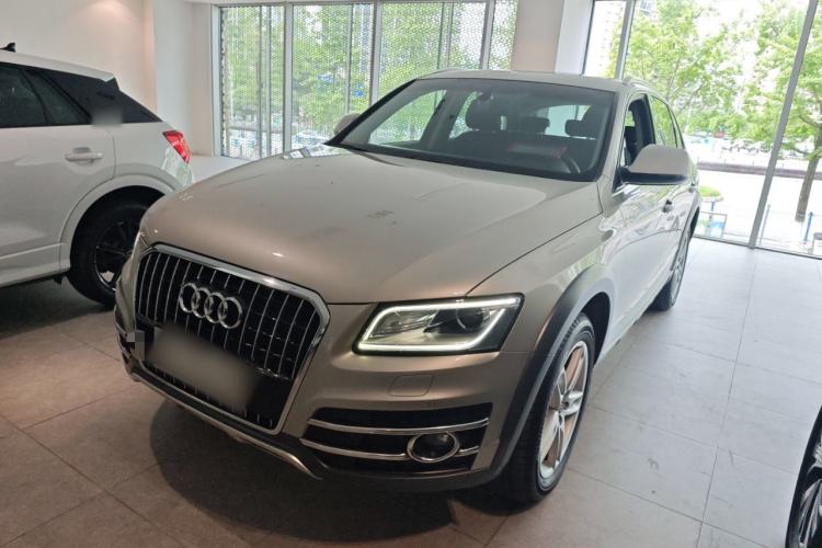 Used Audi Q5 2017 Plus 40 TFSI Technology Model