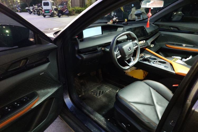 Used Changan UNI-V 2022 1.5T Smart Navigation Version