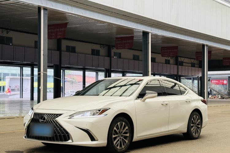 Used Lexus ES 2023 200 Excellence Edition