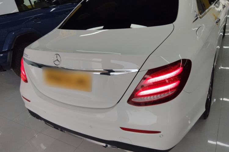 Used Mercedes-Benz E-Class 2019 E 300 L Sporty and Stylish Model
